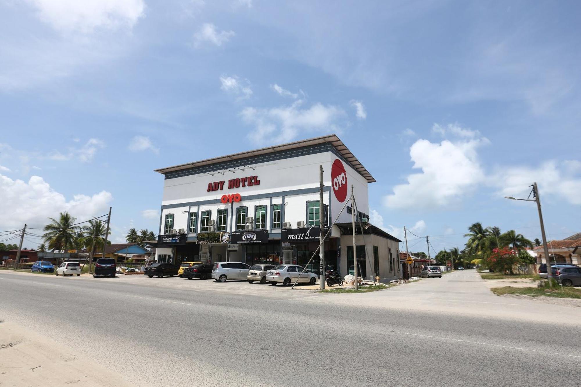 Oyo89678阿迪酒店 瓜拉丁加奴 外观 照片